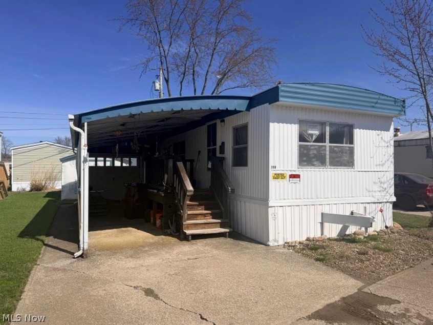 3218 State Route 82 Mantua OH 44255