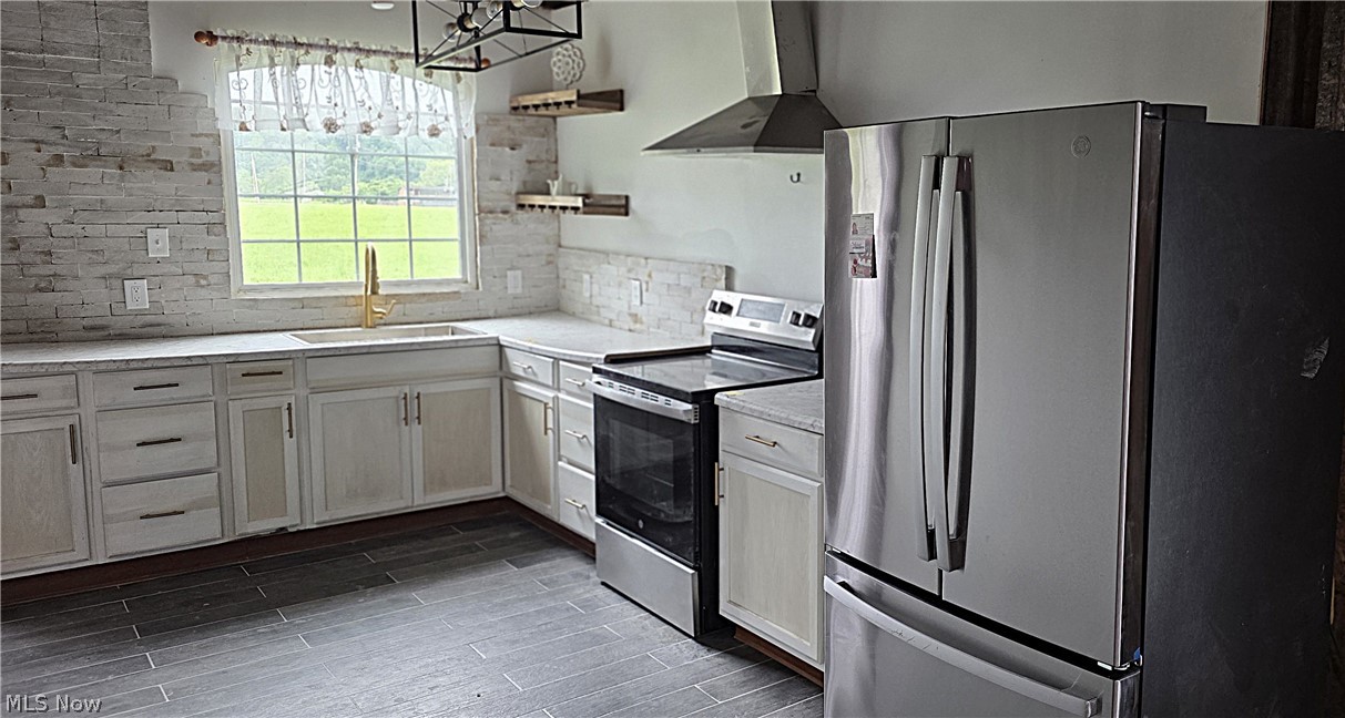 215 Winslow Street Kimbolton OH 43749