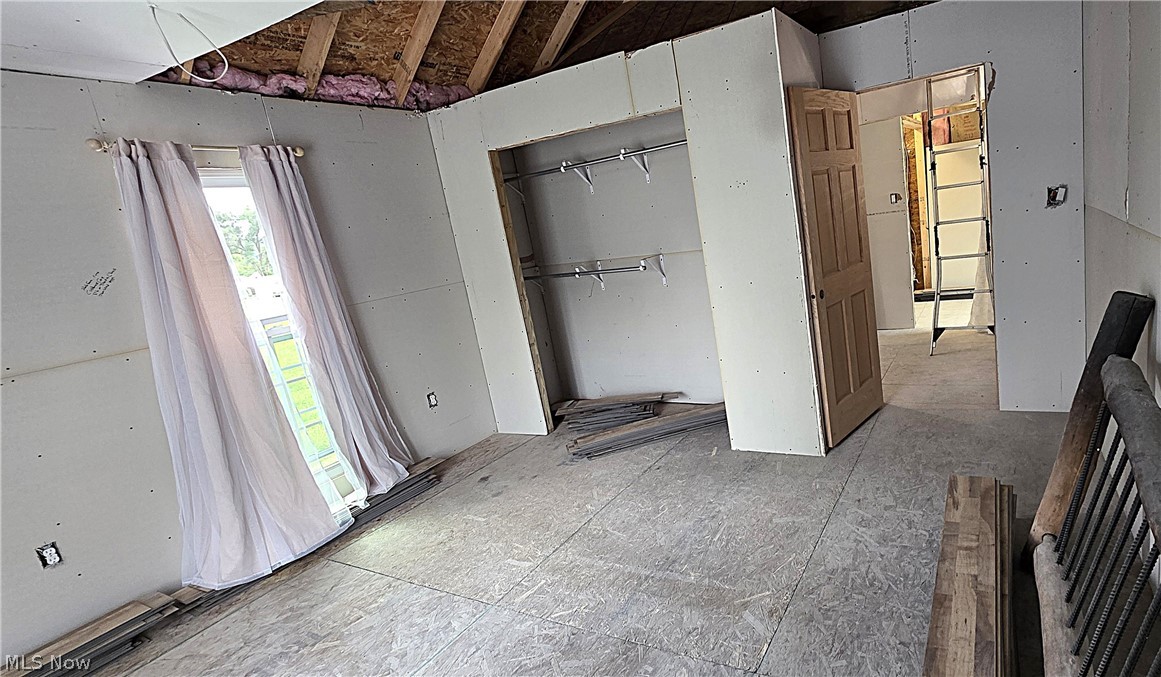 215 Winslow Street Kimbolton OH 43749