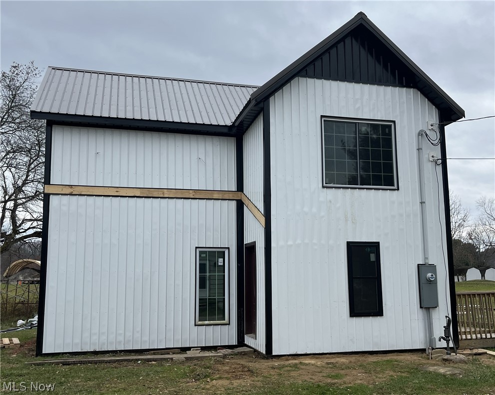 215 Winslow Street Kimbolton OH 43749