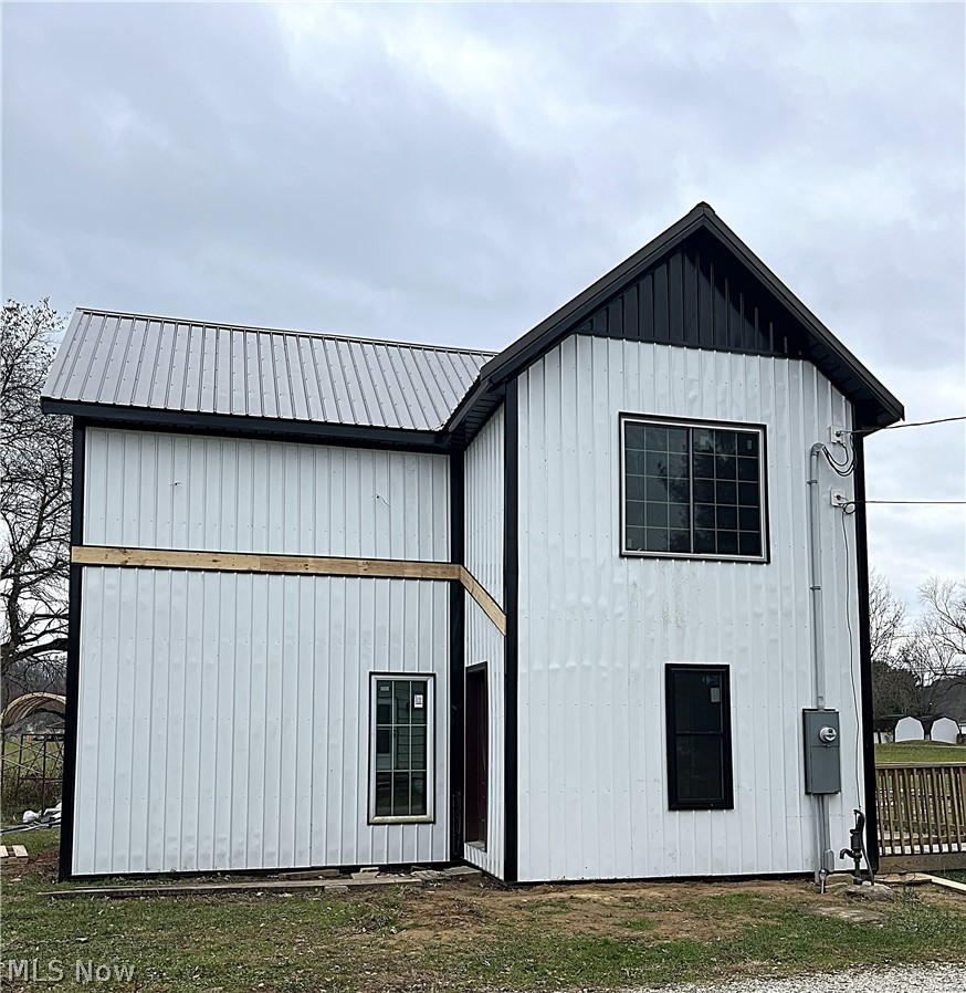 215 Winslow Street Kimbolton OH 43749