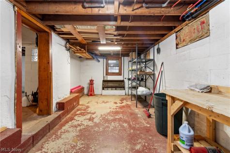 393 Wrico Street Coventry OH 44319