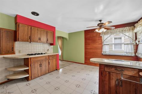 9180 Stonington Road Parma Heights OH 44130