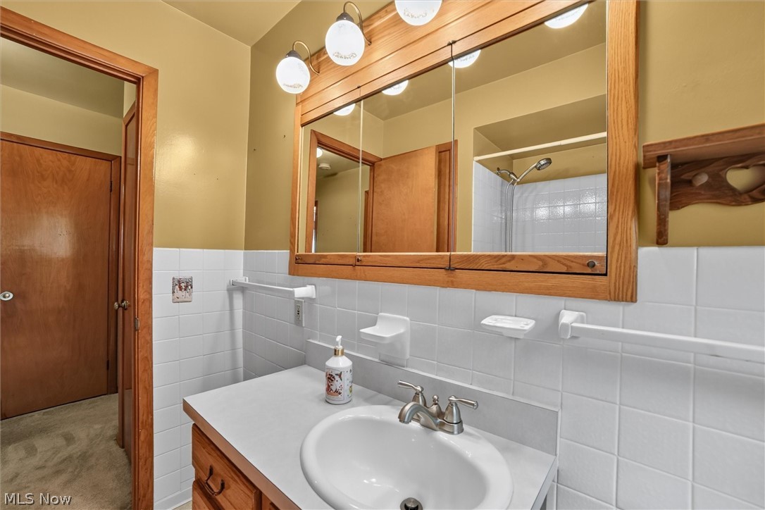9180 Stonington Road Parma Heights OH 44130