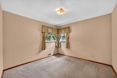 9180 Stonington Road Parma Heights OH 44130