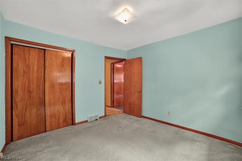 9180 Stonington Road Parma Heights OH 44130