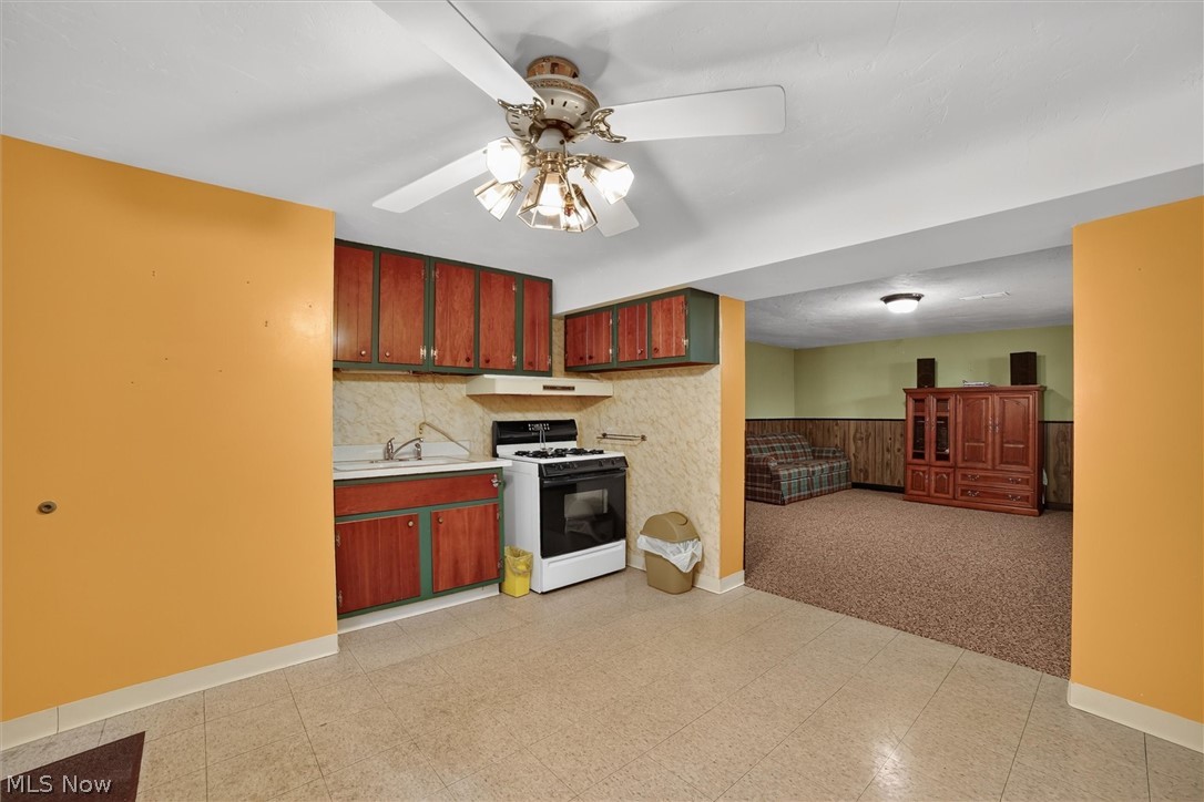 9180 Stonington Road Parma Heights OH 44130