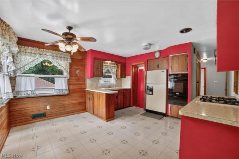 9180 Stonington Road Parma Heights OH 44130