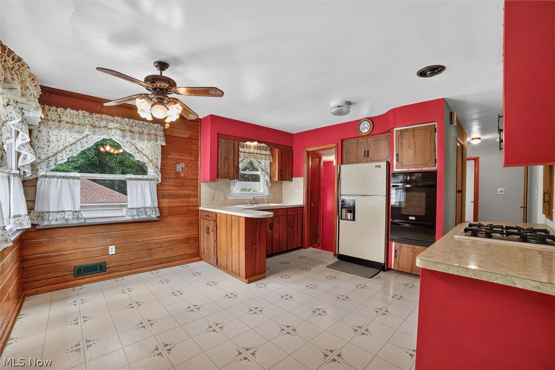 9180 Stonington Road Parma Heights OH 44130