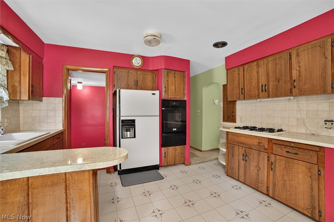 9180 Stonington Road Parma Heights OH 44130