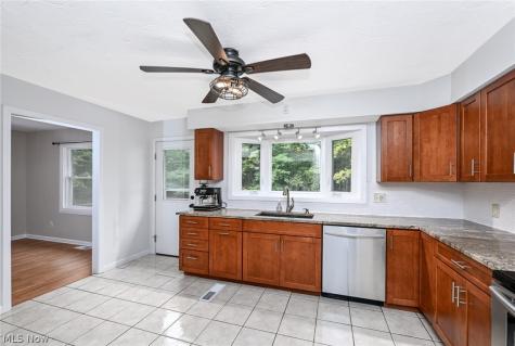 12945 Chamberlain Road Aurora OH 44202