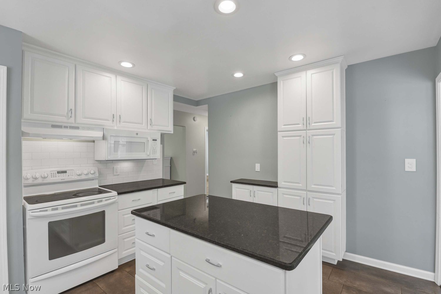 27442 Dunford Road Westlake OH 44145