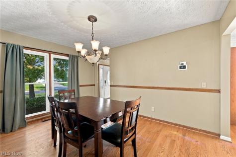 665 Oakcrest Drive Wadsworth OH 44281