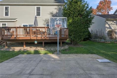 665 Oakcrest Drive Wadsworth OH 44281