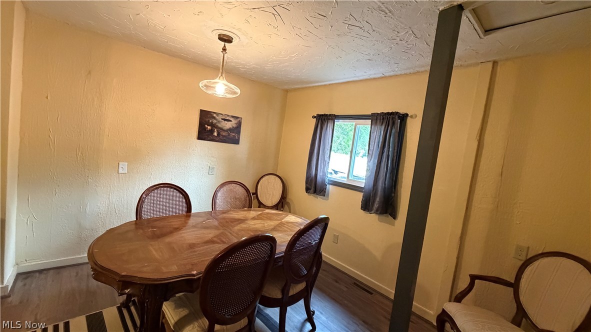 480 N Leavitt Road Leavittsburg OH 44430