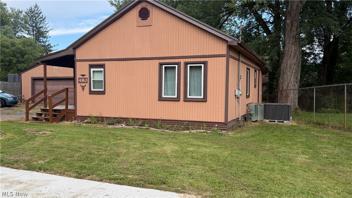 480 N Leavitt Road Leavittsburg OH 44430