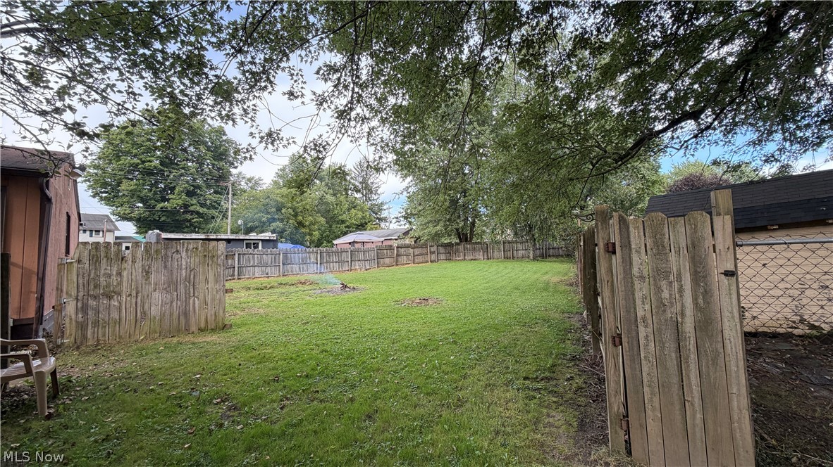 480 N Leavitt Road Leavittsburg OH 44430