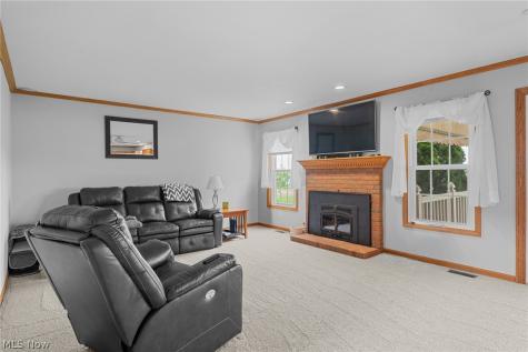2275 Cyprus Drive SE Massillon OH 44646