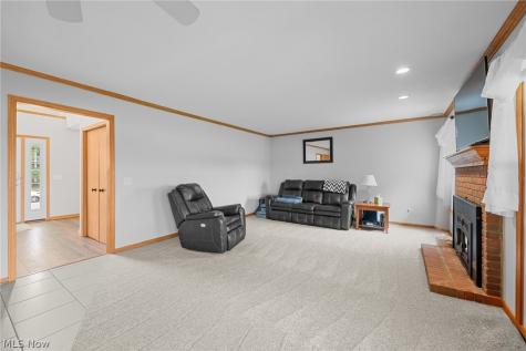 2275 Cyprus Drive SE Massillon OH 44646