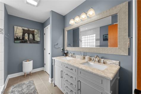2275 Cyprus Drive SE Massillon OH 44646