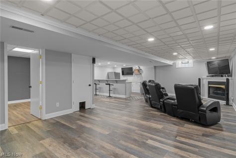 2275 Cyprus Drive SE Massillon OH 44646
