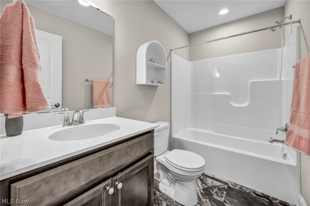 606 Monteforte Court Avon Lake OH 44012