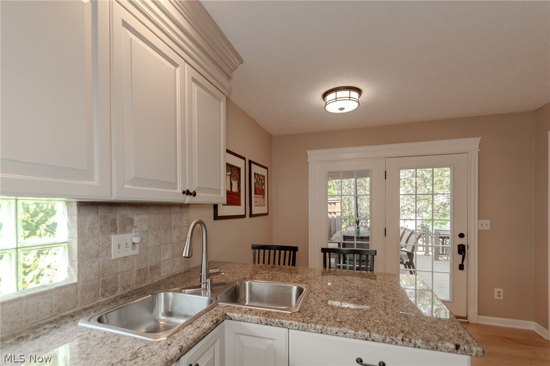 102 Middle Post Point Chardon OH 44024