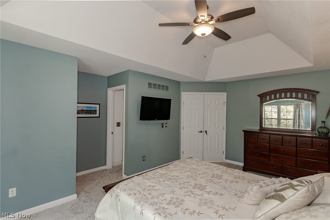 102 Middle Post Point Chardon OH 44024