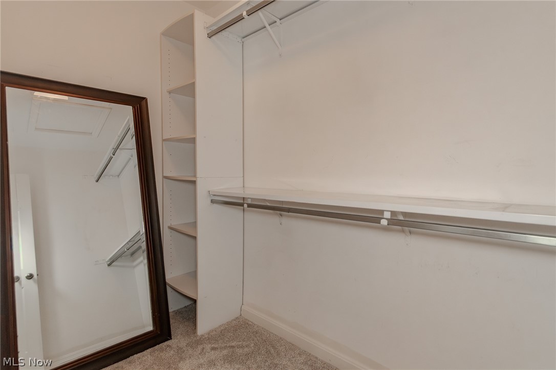 102 Middle Post Point Chardon OH 44024