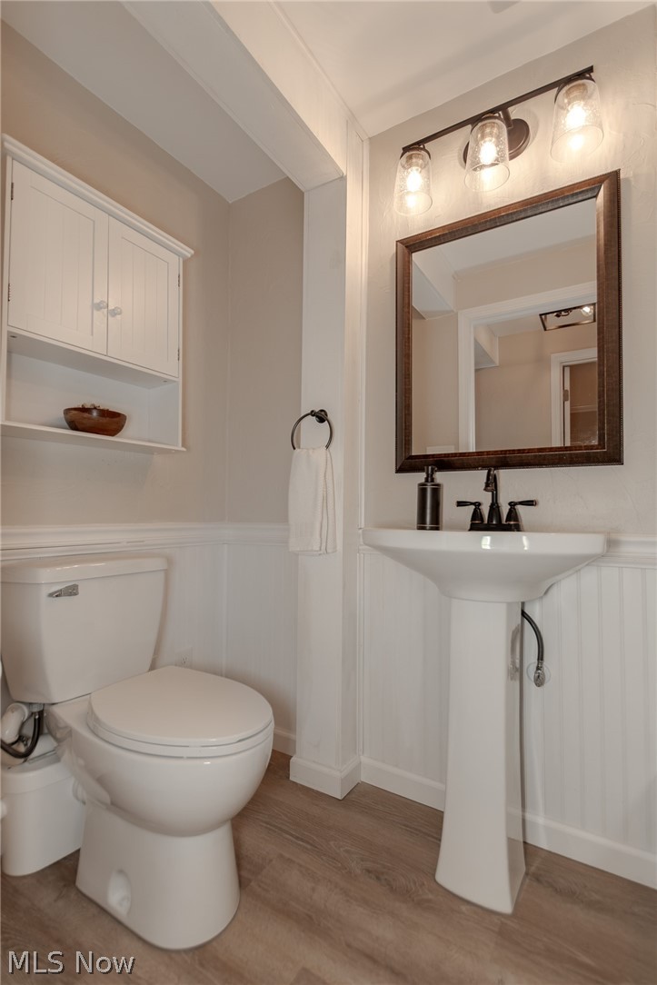 102 Middle Post Point Chardon OH 44024