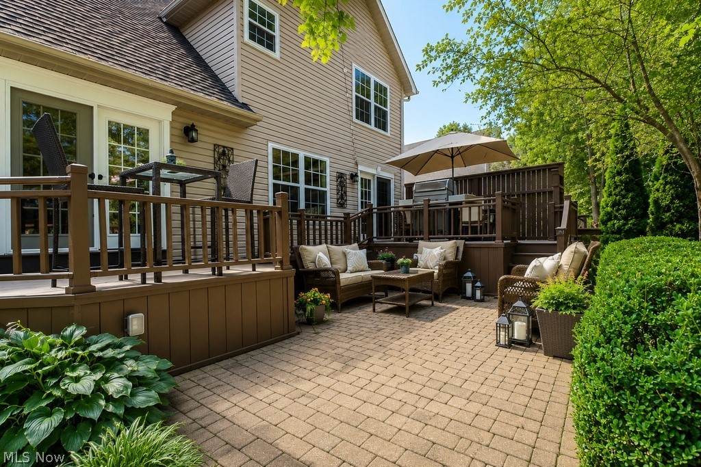 102 Middle Post Point Chardon OH 44024