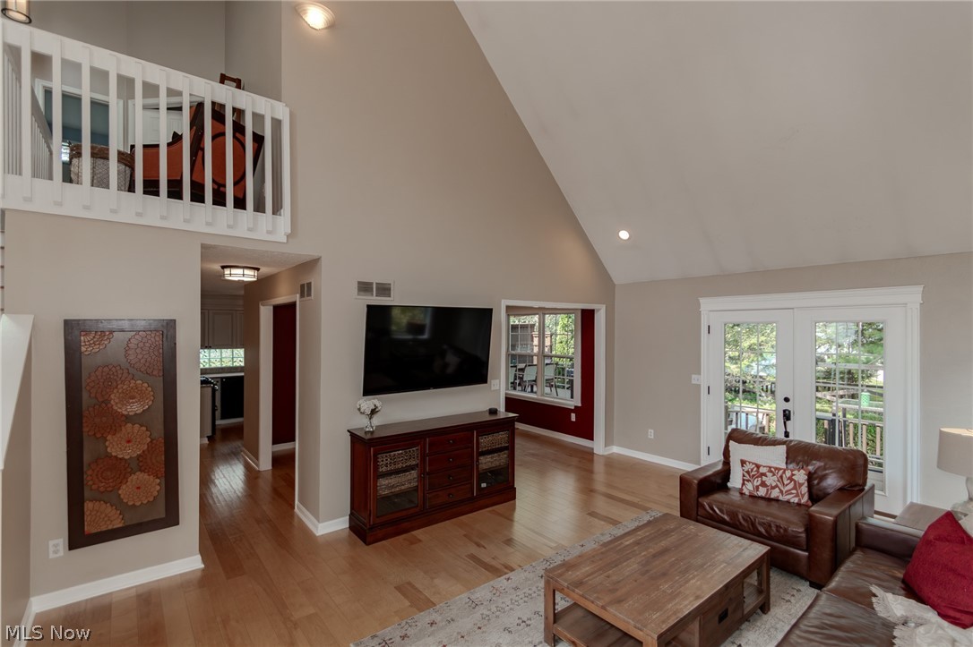 102 Middle Post Point Chardon OH 44024