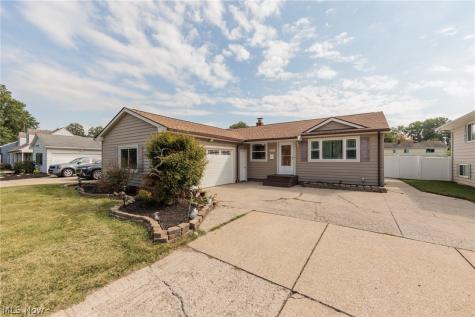 23537 David Drive North Olmsted OH 44070