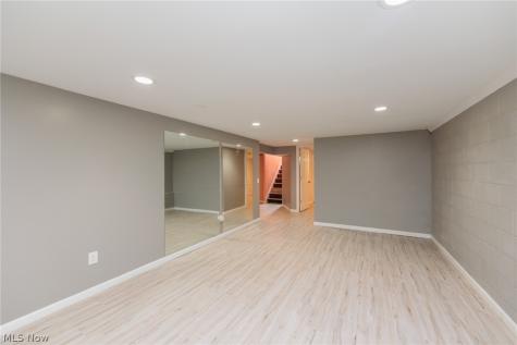 23537 David Drive North Olmsted OH 44070