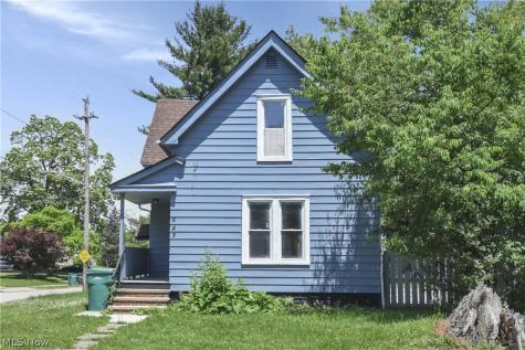 15413 Raymond Street Maple Heights OH 44137
