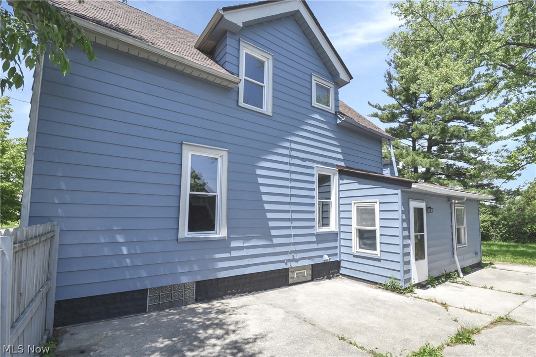 15413 Raymond Street Maple Heights OH 44137