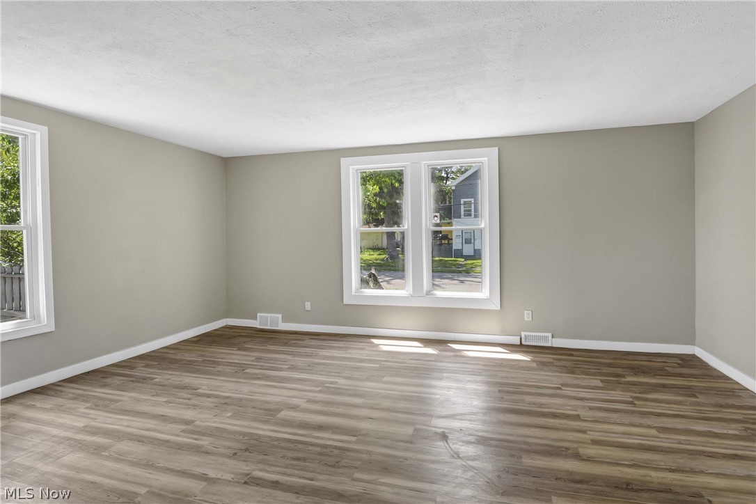 15413 Raymond Street Maple Heights OH 44137