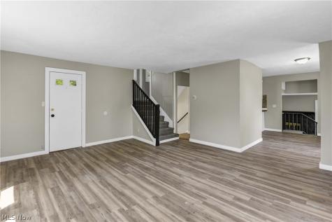 15413 Raymond Street Maple Heights OH 44137