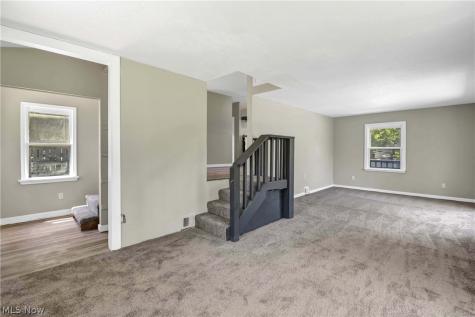 15413 Raymond Street Maple Heights OH 44137