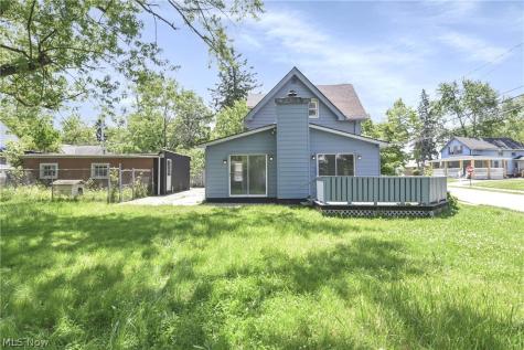 15413 Raymond Street Maple Heights OH 44137