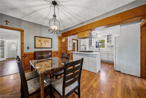 7239 Maple Street Mentor OH 44060