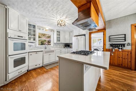 7239 Maple Street Mentor OH 44060