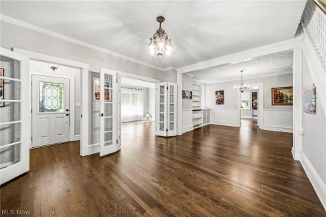 7239 Maple Street Mentor OH 44060