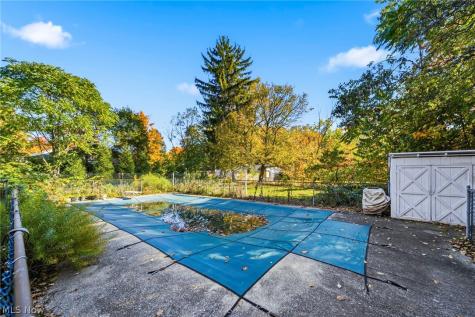 7239 Maple Street Mentor OH 44060
