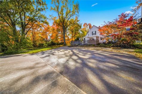 7239 Maple Street Mentor OH 44060