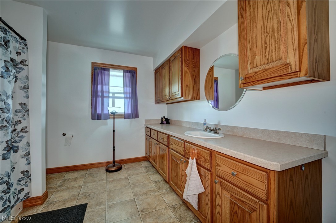 17031 Tavern Road Middlefield OH 44062