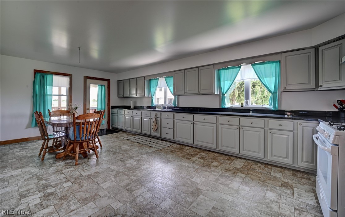 17031 Tavern Road Middlefield OH 44062