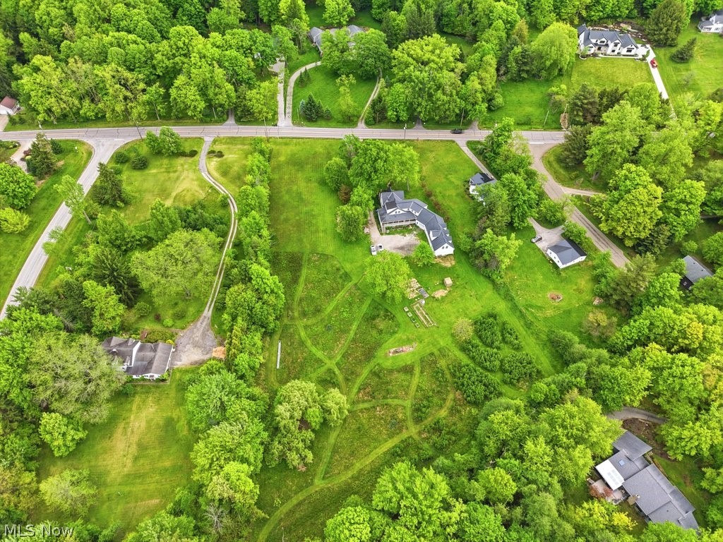 7429 Chagrin Road Chagrin Falls OH 44023