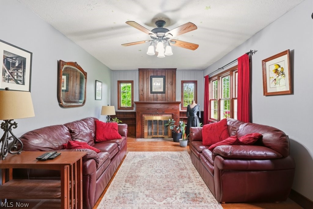 7429 Chagrin Road Chagrin Falls OH 44023