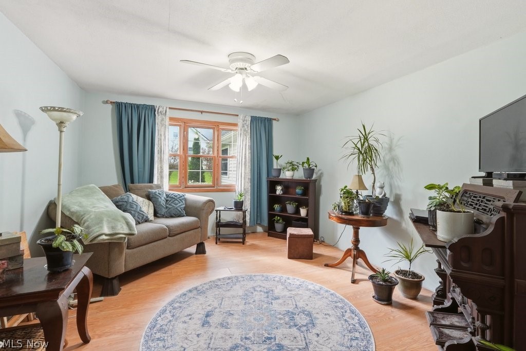 7429 Chagrin Road Chagrin Falls OH 44023